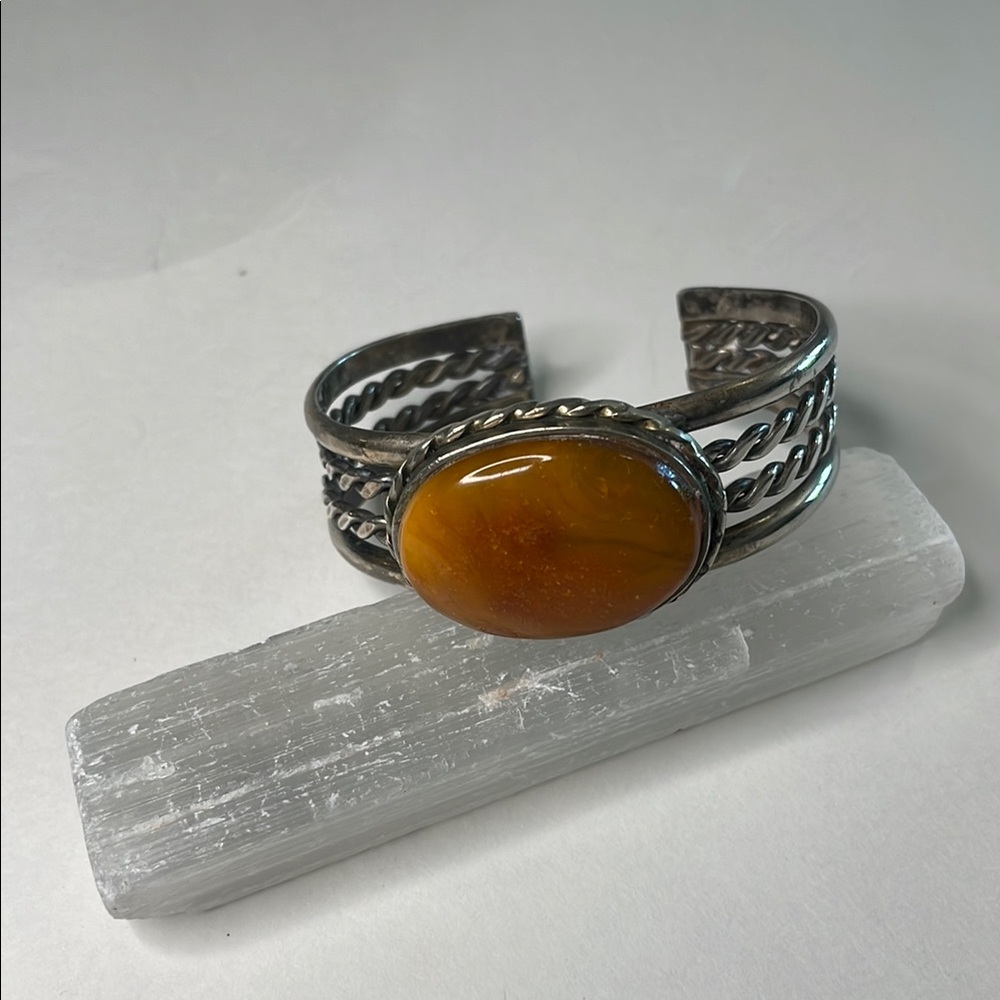 Vintage Native American Sterling Silver Butterscotch StoneTwisted Cuff Bracelet